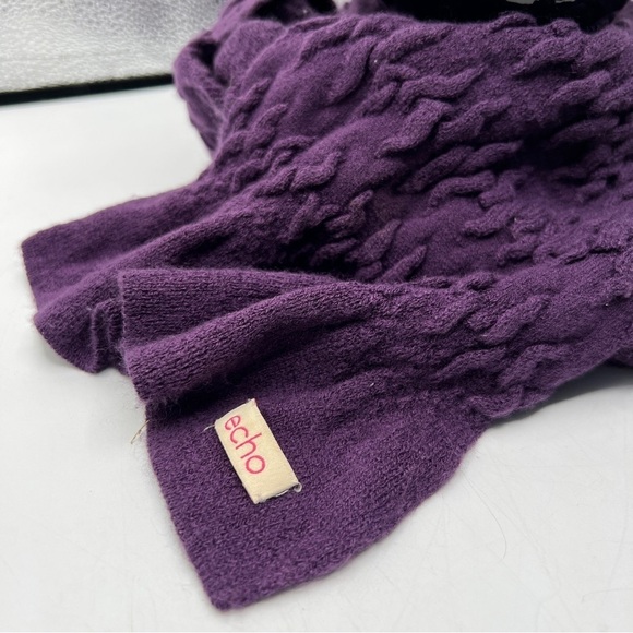 Echo Ruffle Single Layer Texture Knit Purple Acrylic-Blend Casual Winter Scarf - Picture 3 of 8